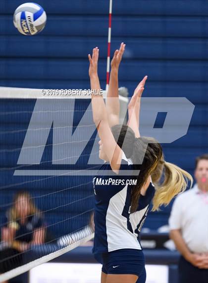 Thumbnail 1 in Rio Americano @ Vista del Lago photogallery.