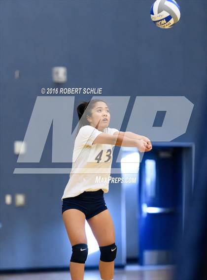 Thumbnail 2 in Rio Americano @ Vista del Lago photogallery.