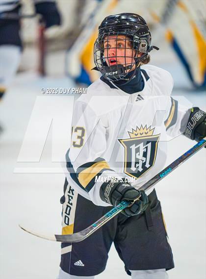 Thumbnail 2 in Servite VS Bishop Amat photogallery.