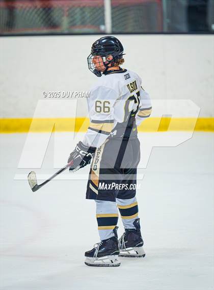 Thumbnail 2 in Servite VS Bishop Amat photogallery.
