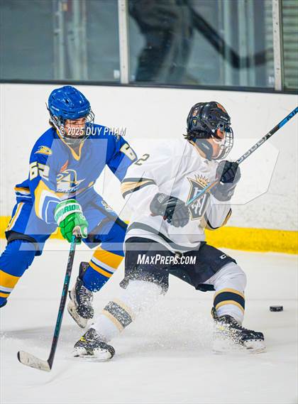 Thumbnail 1 in Servite VS Bishop Amat photogallery.