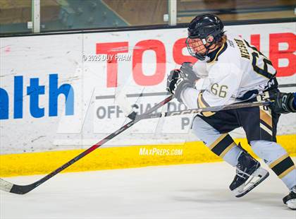 Thumbnail 1 in Servite VS Bishop Amat photogallery.