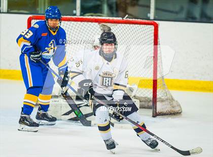Thumbnail 2 in Servite VS Bishop Amat photogallery.