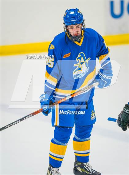 Thumbnail 3 in Servite VS Bishop Amat photogallery.