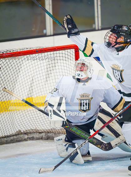 Thumbnail 1 in Servite VS Bishop Amat photogallery.