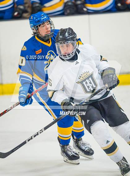 Thumbnail 1 in Servite VS Bishop Amat photogallery.