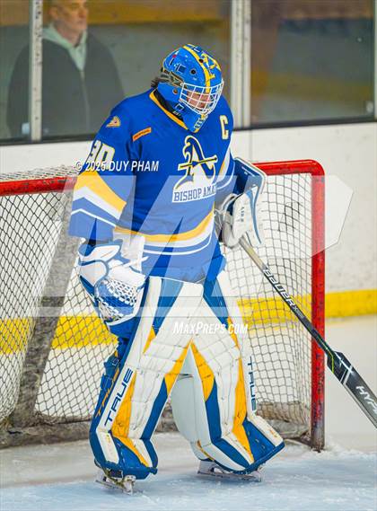 Thumbnail 1 in Servite VS Bishop Amat photogallery.
