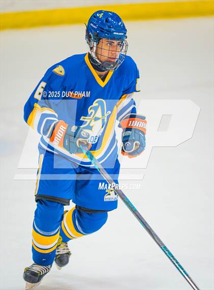 Thumbnail 2 in Servite VS Bishop Amat photogallery.