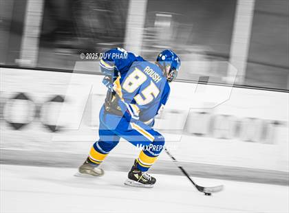Thumbnail 1 in Servite VS Bishop Amat photogallery.