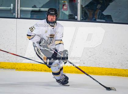 Thumbnail 2 in Servite VS Bishop Amat photogallery.