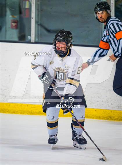 Thumbnail 3 in Servite VS Bishop Amat photogallery.