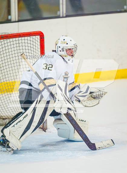 Thumbnail 1 in Servite VS Bishop Amat photogallery.