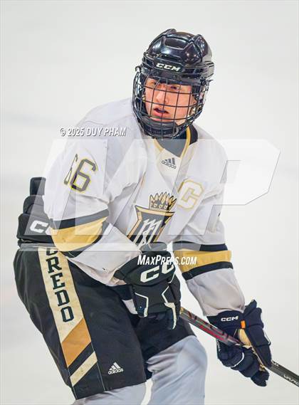 Thumbnail 2 in Servite VS Bishop Amat photogallery.
