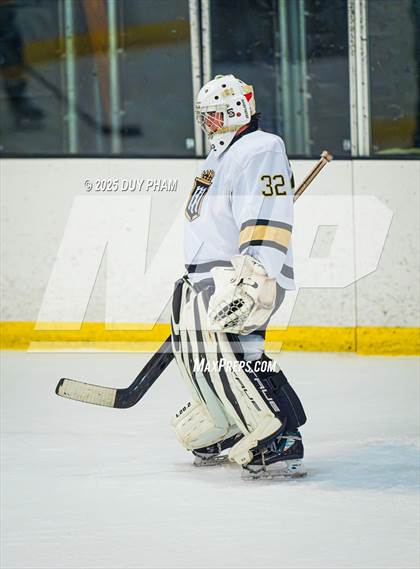 Thumbnail 3 in Servite VS Bishop Amat photogallery.