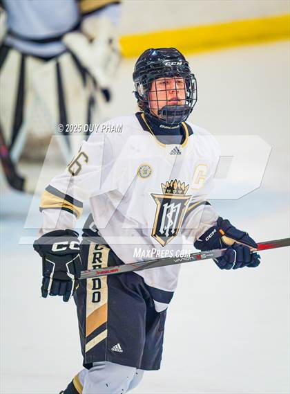 Thumbnail 3 in Servite VS Bishop Amat photogallery.