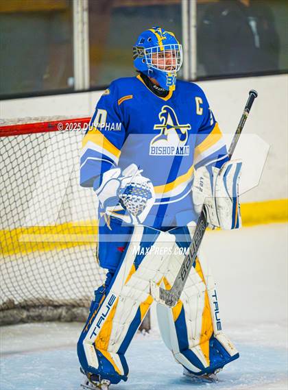 Thumbnail 1 in Servite VS Bishop Amat photogallery.