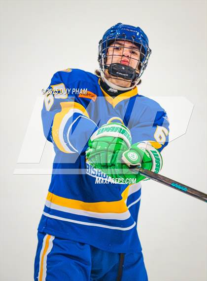 Thumbnail 3 in Servite VS Bishop Amat photogallery.
