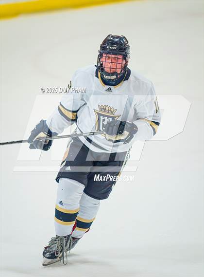 Thumbnail 3 in Servite VS Bishop Amat photogallery.