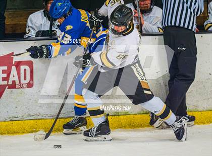 Thumbnail 1 in Servite VS Bishop Amat photogallery.