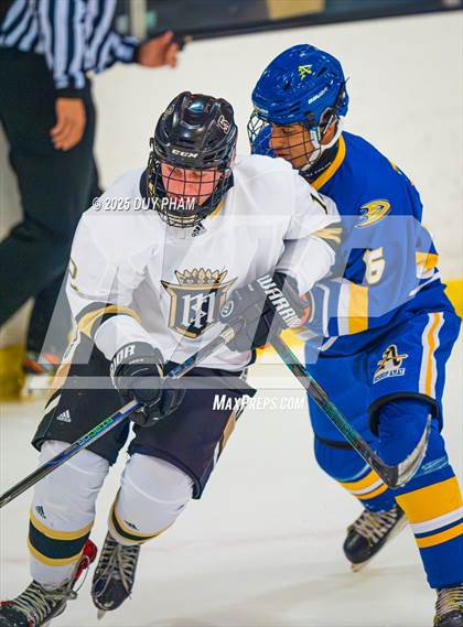 Thumbnail 1 in Servite VS Bishop Amat photogallery.