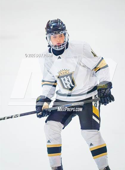 Thumbnail 3 in Servite VS Bishop Amat photogallery.