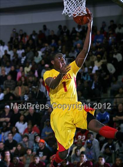Thumbnail 3 in Melrose vs. Oak Hill Academy photogallery.