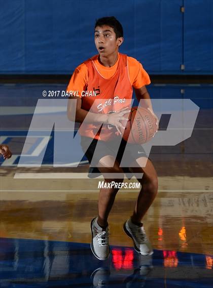 Thumbnail 1 in San Marino vs South Pasadena (San Marino Tournament) photogallery.