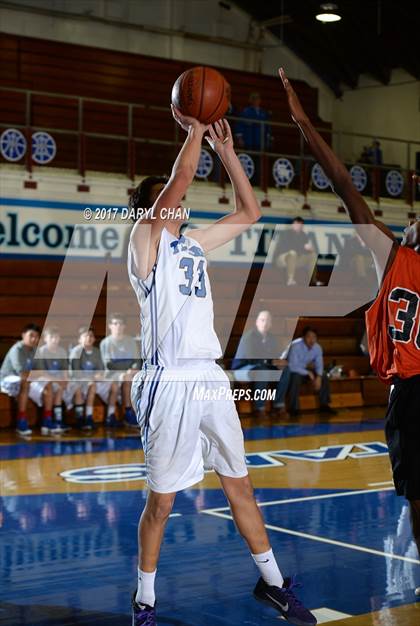 Thumbnail 1 in San Marino vs South Pasadena (San Marino Tournament) photogallery.