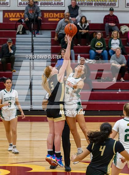 Thumbnail 2 in Langley @ Falls Church (Cougar Holiday Classic) photogallery.