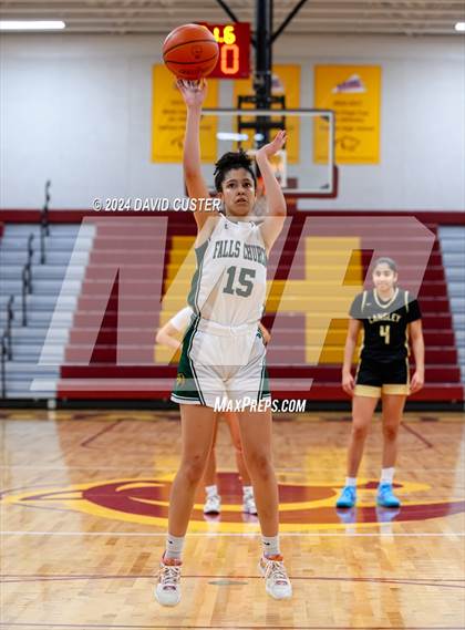 Thumbnail 3 in Langley @ Falls Church (Cougar Holiday Classic) photogallery.