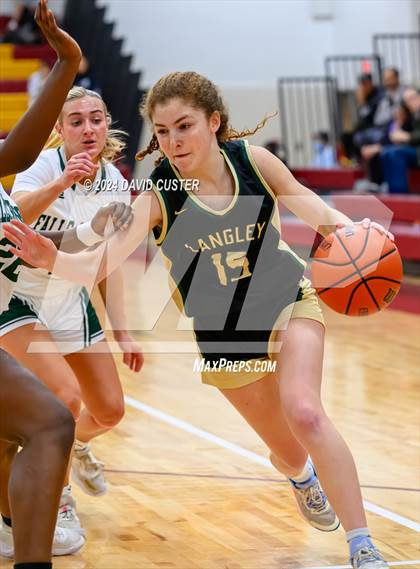 Thumbnail 2 in Langley @ Falls Church (Cougar Holiday Classic) photogallery.