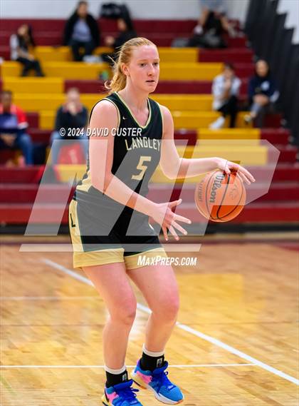 Thumbnail 3 in Langley @ Falls Church (Cougar Holiday Classic) photogallery.