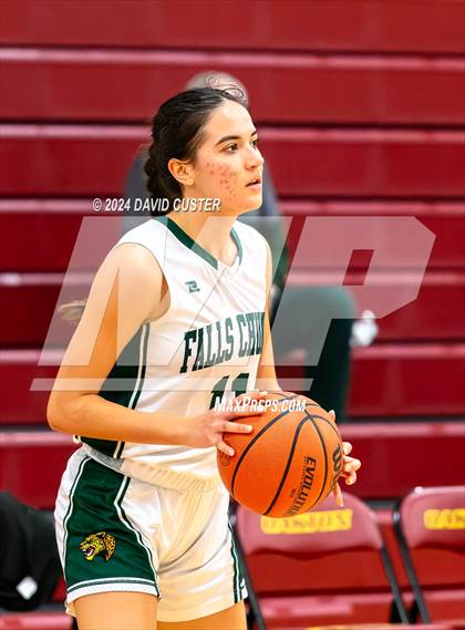 Thumbnail 3 in Langley @ Falls Church (Cougar Holiday Classic) photogallery.