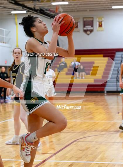 Thumbnail 3 in Langley @ Falls Church (Cougar Holiday Classic) photogallery.