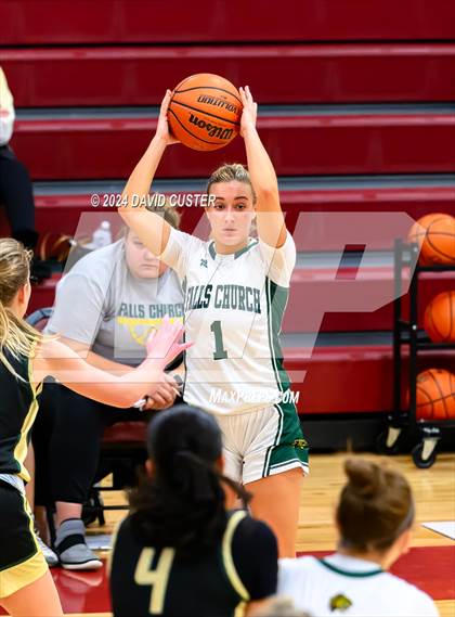 Thumbnail 3 in Langley @ Falls Church (Cougar Holiday Classic) photogallery.