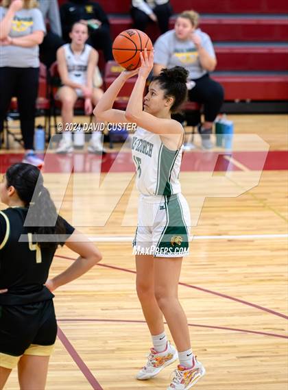 Thumbnail 2 in Langley @ Falls Church (Cougar Holiday Classic) photogallery.