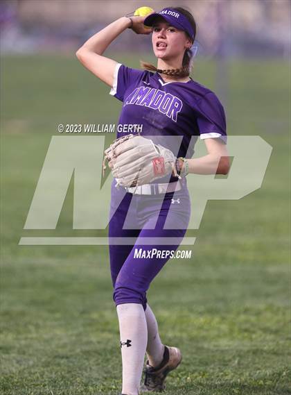 Thumbnail 1 in Kimball @ Amador Valley photogallery.