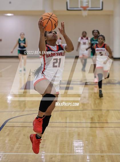 Thumbnail 2 in Gainesville vs McIntosh (MLK Luella HoopKlub Showcase) photogallery.