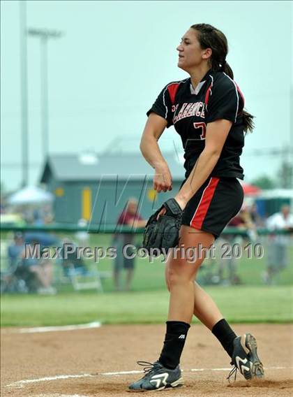 Thumbnail 2 in Bay Shore vs Clarence (NYSPHSAA Class AA Semifinal) photogallery.