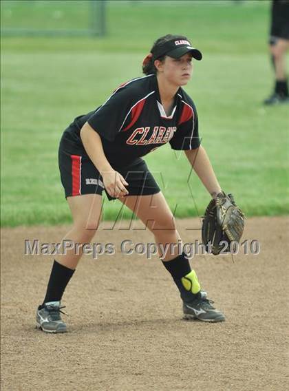 Thumbnail 3 in Bay Shore vs Clarence (NYSPHSAA Class AA Semifinal) photogallery.