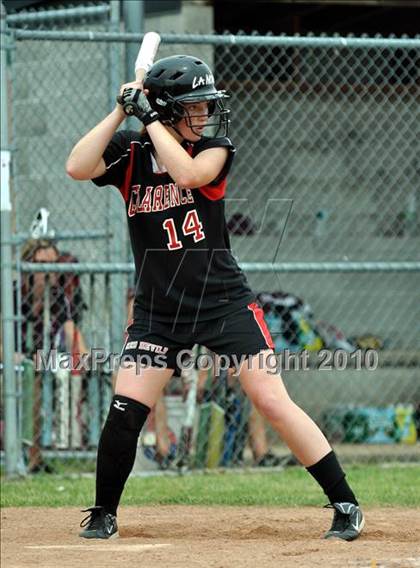 Thumbnail 3 in Bay Shore vs Clarence (NYSPHSAA Class AA Semifinal) photogallery.