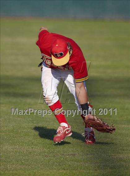 Thumbnail 2 in St. Mary's vs Jesuit (CIF SJS D1 Final - Game 3) photogallery.