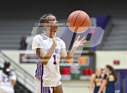 Thumbnail 1 in JV: Delta @ Muncie Central photogallery.