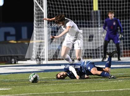 Thumbnail 1 in Denver East vs. Valor Christian (CHSAA 5A Second Round ) photogallery.
