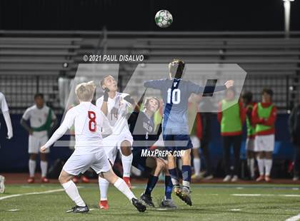 Thumbnail 3 in Denver East vs. Valor Christian (CHSAA 5A Second Round ) photogallery.