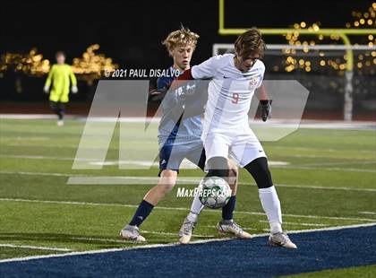 Thumbnail 1 in Denver East vs. Valor Christian (CHSAA 5A Second Round ) photogallery.