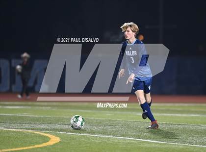 Thumbnail 2 in Denver East vs. Valor Christian (CHSAA 5A Second Round ) photogallery.