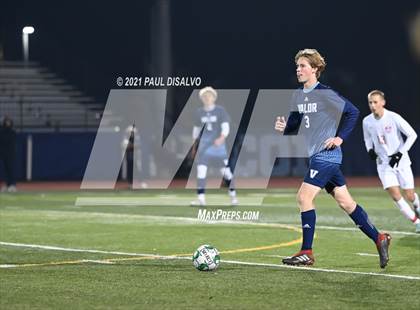 Thumbnail 1 in Denver East vs. Valor Christian (CHSAA 5A Second Round ) photogallery.