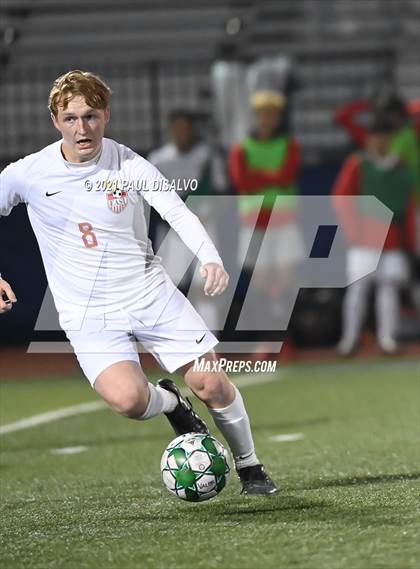 Thumbnail 2 in Denver East vs. Valor Christian (CHSAA 5A Second Round ) photogallery.