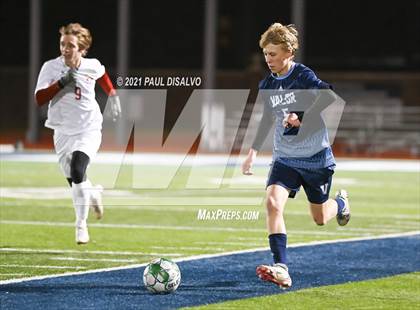 Thumbnail 3 in Denver East vs. Valor Christian (CHSAA 5A Second Round ) photogallery.